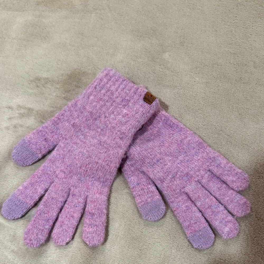 NWT Britt’s Knits Light Purple Poly/Wool Blend Ladies Gloves - Picture 3 of 7